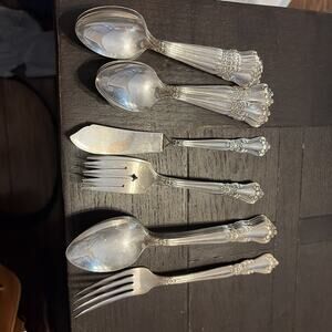 Vintage Oneida VALLEY ROSE Silverplate Wm A Rogers 1956 Silverware Flatware 21
